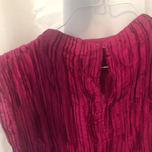 Beautiful too - Picture 2 of 4